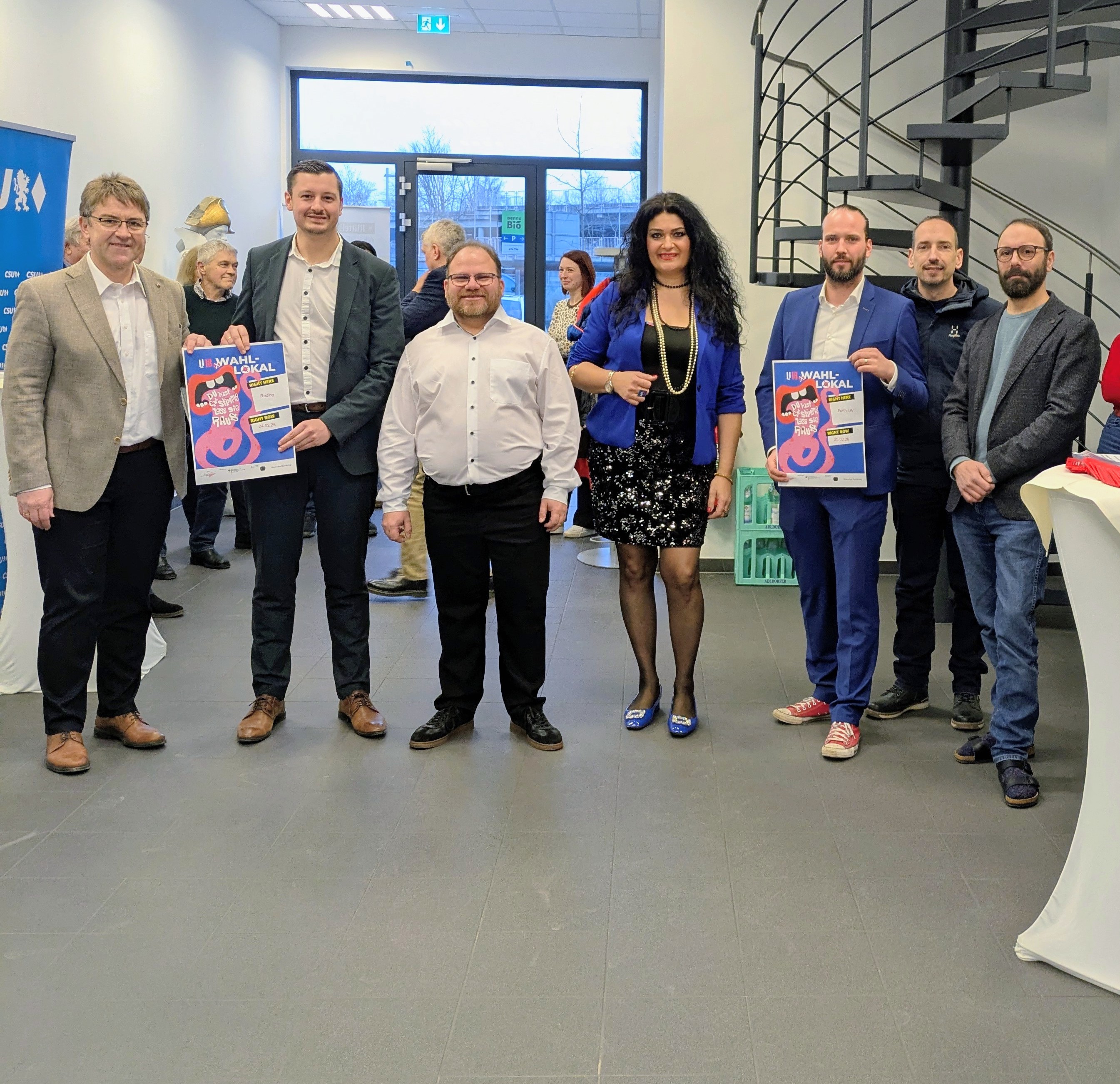 Die 7 Landratskandidaten unterstützen die U18-Wahl des KJR Cham